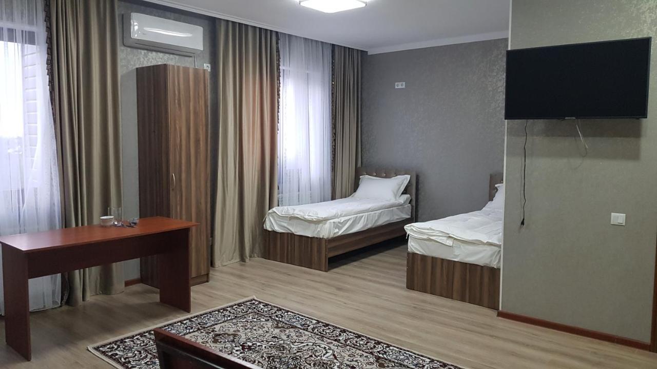 Nomad Hotel Bishkek Halal Esterno foto