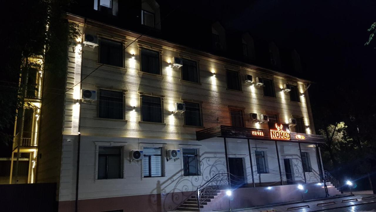 Nomad Hotel Bishkek Halal Esterno foto